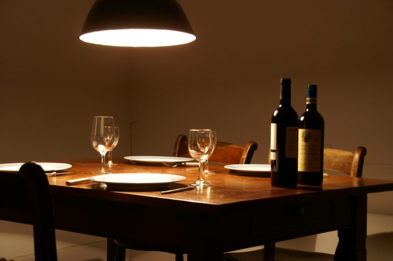 Restaurant No-Shows: How Booking Policies Work
